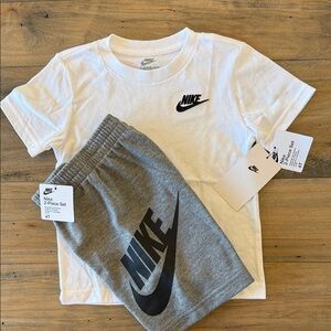 Nike boys size 4t White Tee and Gray Shorts Set new
